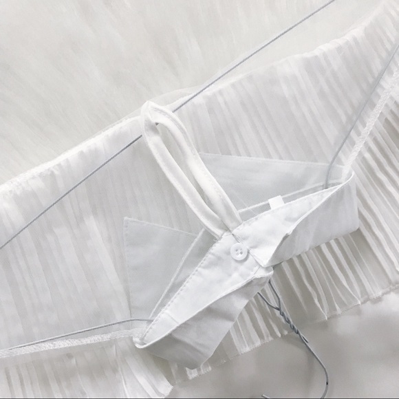 🌟SALE🌟White Crepe Long Sleeve Shirt - Picture 5 of 7